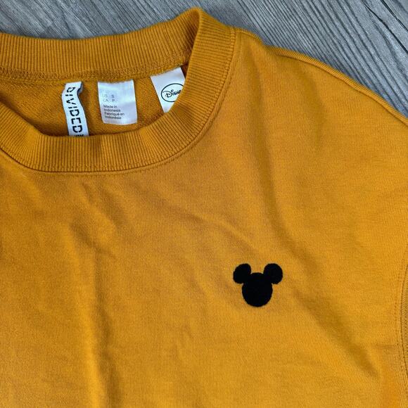 Disney H&M Mickey Mouse Crewneck Sweatshirt Women’s Small Mustard Yellow - Picture 3 of 10